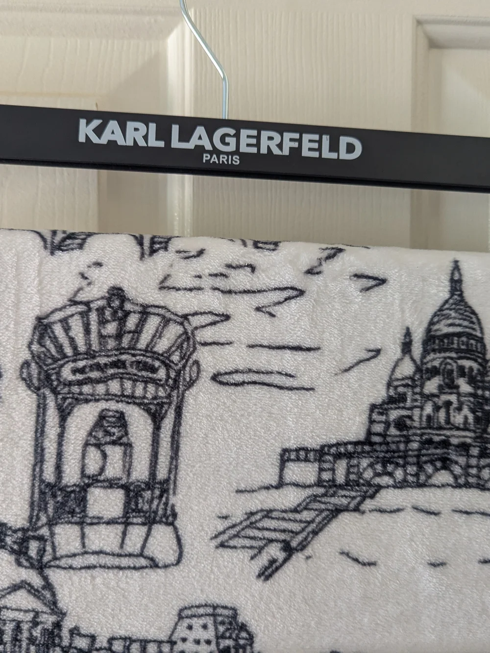 Karl Lagerfeld Throw Blanket 60x70 Black White Paris Print Super Soft OEKO